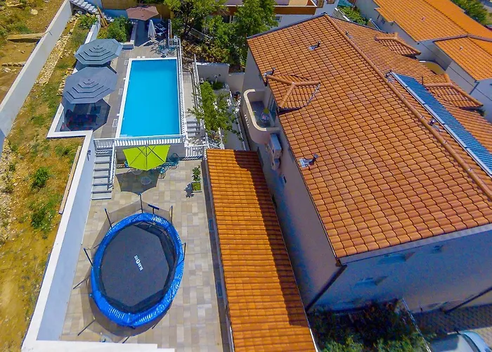 Vigo Croatia * Celina